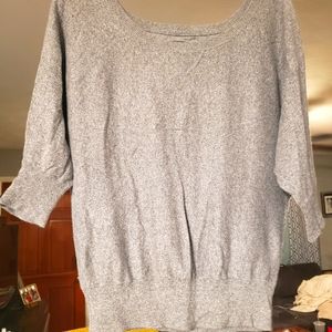 Quarter sleeve sweater